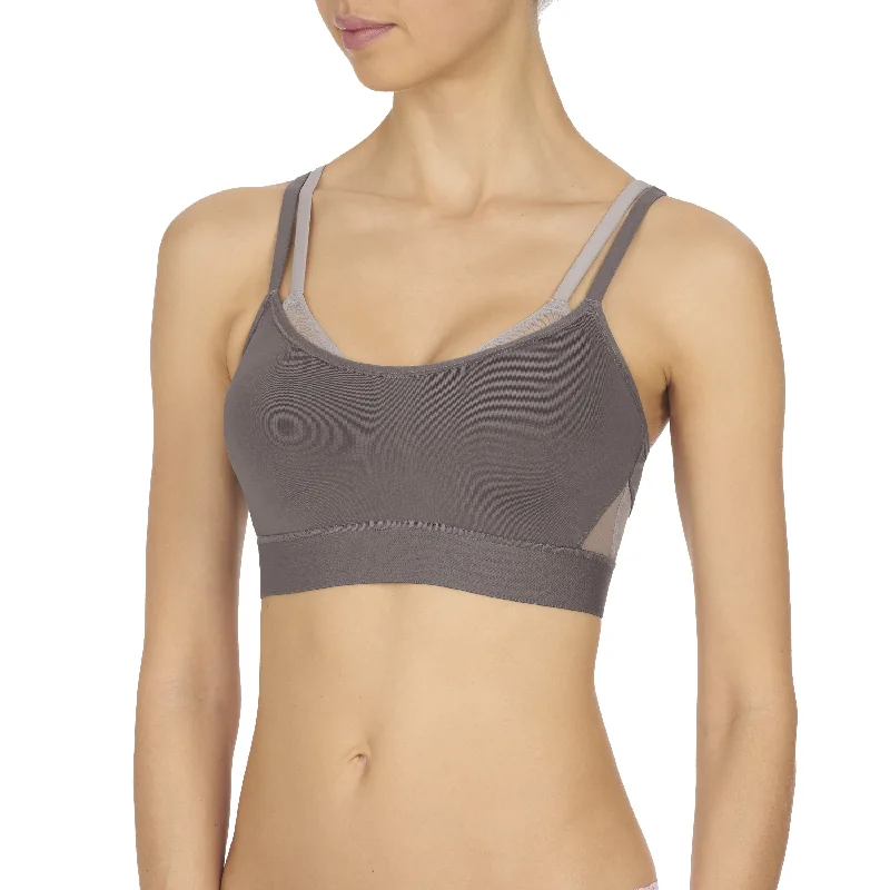 convertible bra with hook-and-eye closureGravity Underwire Sports Bra