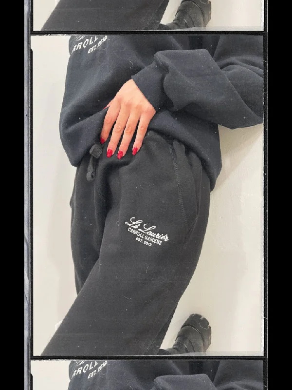 women's pajamas with snap buttonsLé Lauriér Signature Sweatpant