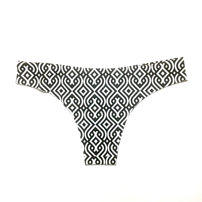 stretch lace panties with a sheer lace waistband for a seductive appealSeamless arabesque briefs