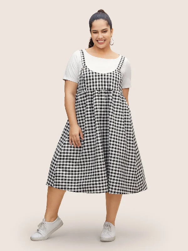 Women's Square-Neck DressesRound Neck Gingham Adjustable Straps Dress